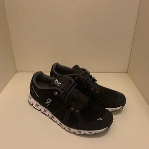 On Cloud Running Shoe // Men’s 13